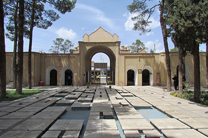 کتابخانه موزه هنرهای معاصر صنعتی کرمان تجهیز شد